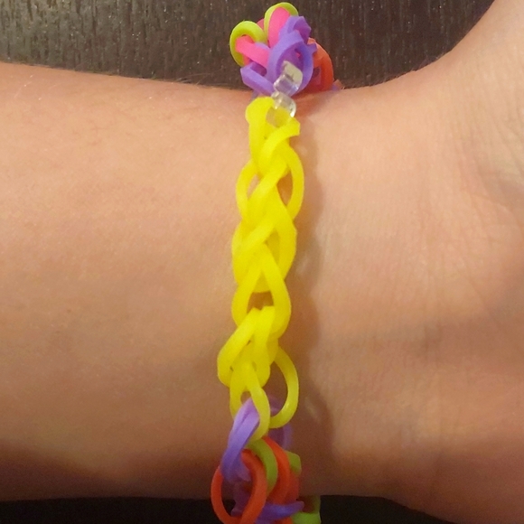 Twisty bracelet - Picture 4 of 4